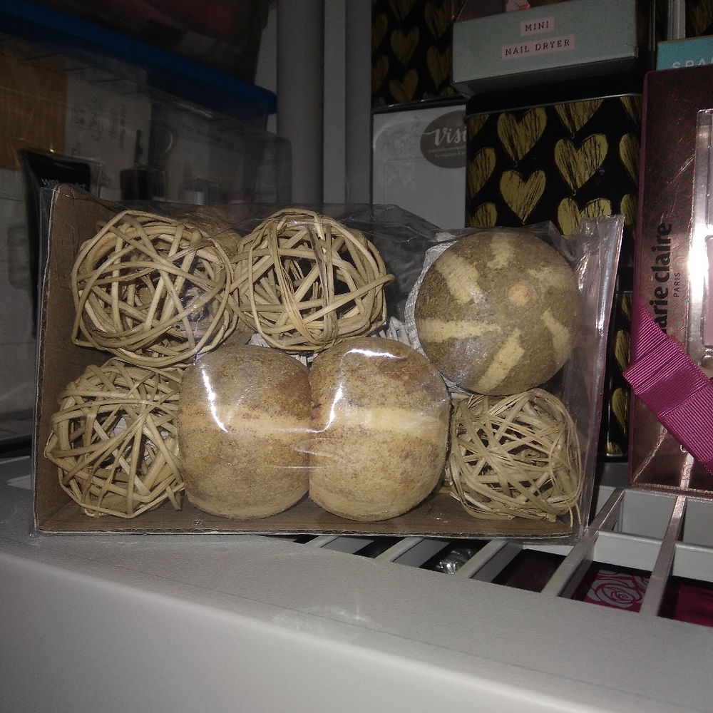 Ikea Vase Filler neutral colors - Picture 5 of 6